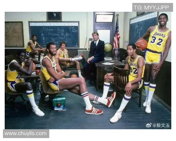 贾巴尔与姚明的篮球传奇交汇与友谊深度解析