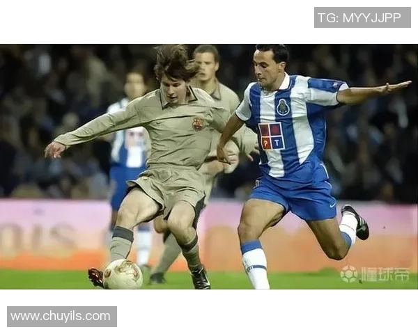 友谊赛精彩对决巴黎圣日耳曼与波尔图战成平局引发全场热烈反响