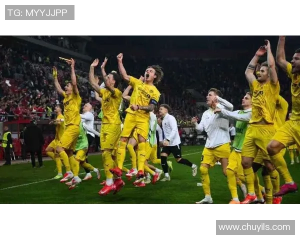 曼城凭点球险胜国米争议判罚引发全场热议