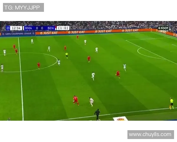 足总杯精彩对决拜仁狂胜本菲卡乌龙球引发全场热潮战术解析