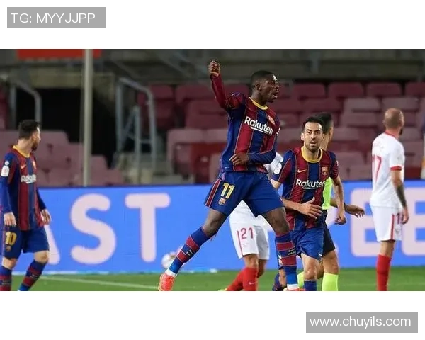 国王杯激战：拜仁与尤文图斯1比1平乌龙球引发争议判罚全场沸腾