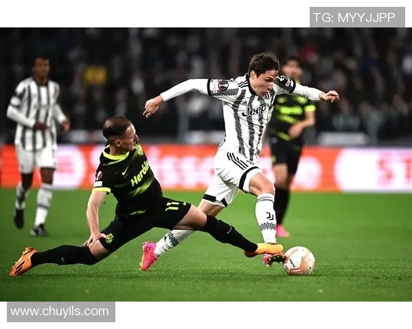 尤文图斯逆转曼联4-3绝杀时刻引发全场狂欢精彩回顾